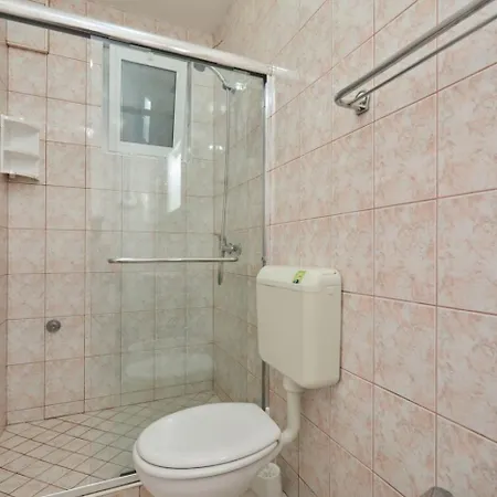 Apartament In With Sea View, Terrace, Air Conditioning, Wifi 5197-4 Saplunara