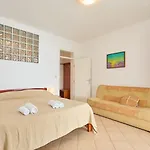 In With Sea View, Terrace, Air Conditioning, Wifi 5197-4 Apartman *